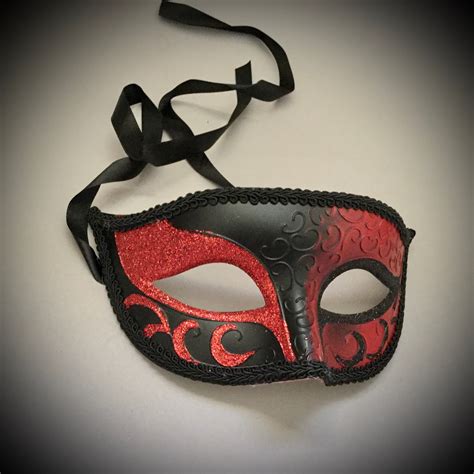 red mask for masquerade ball